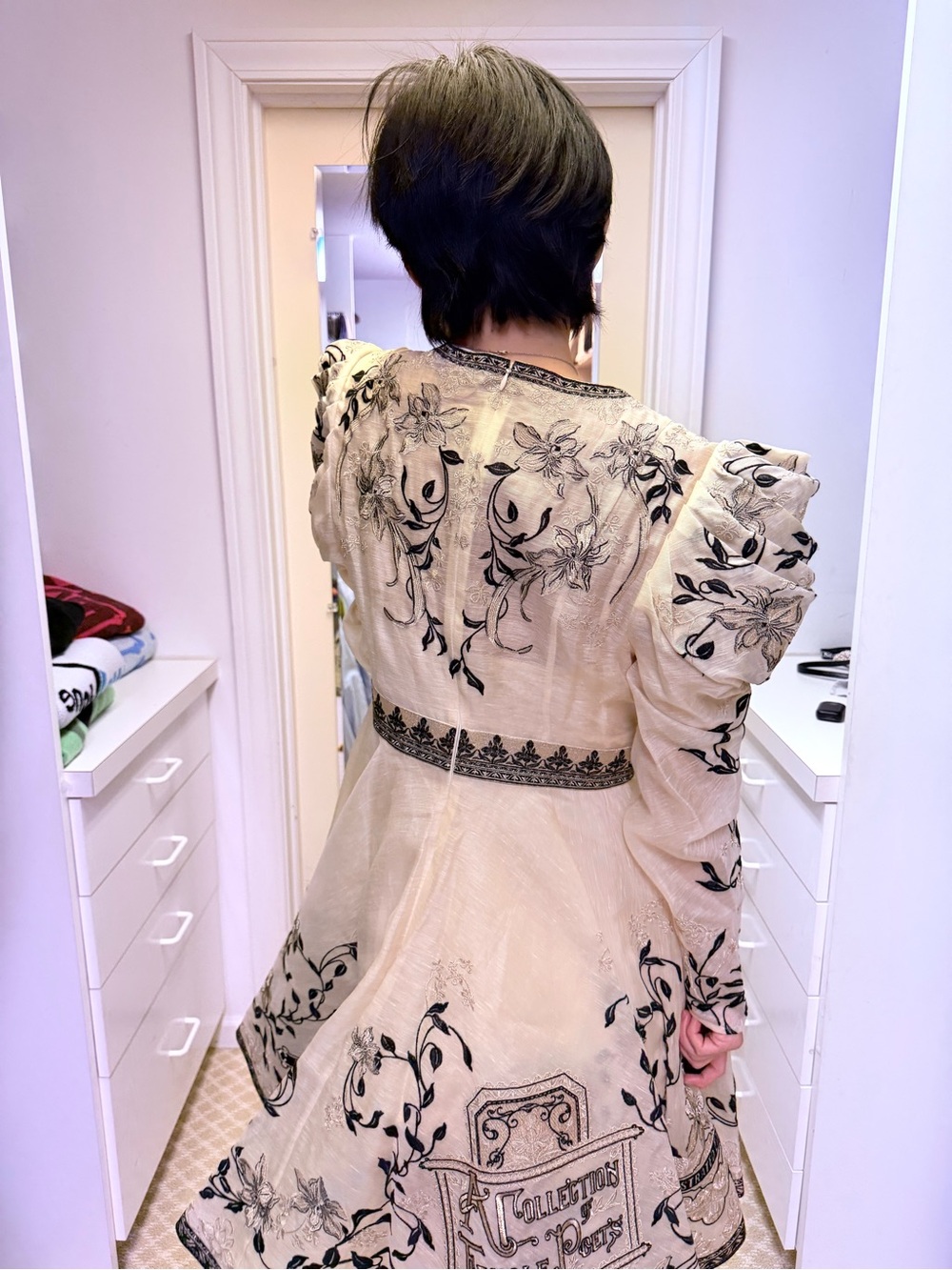 NWOT Zimmermann Beige Floral Embroidered Women's Mini Dress, Size AU 2 = M - Picture 4 of 7